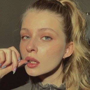 Meet your Posher, Twitty